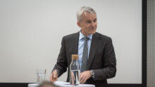 Schweizer Denkfabrik UNSER RECHT